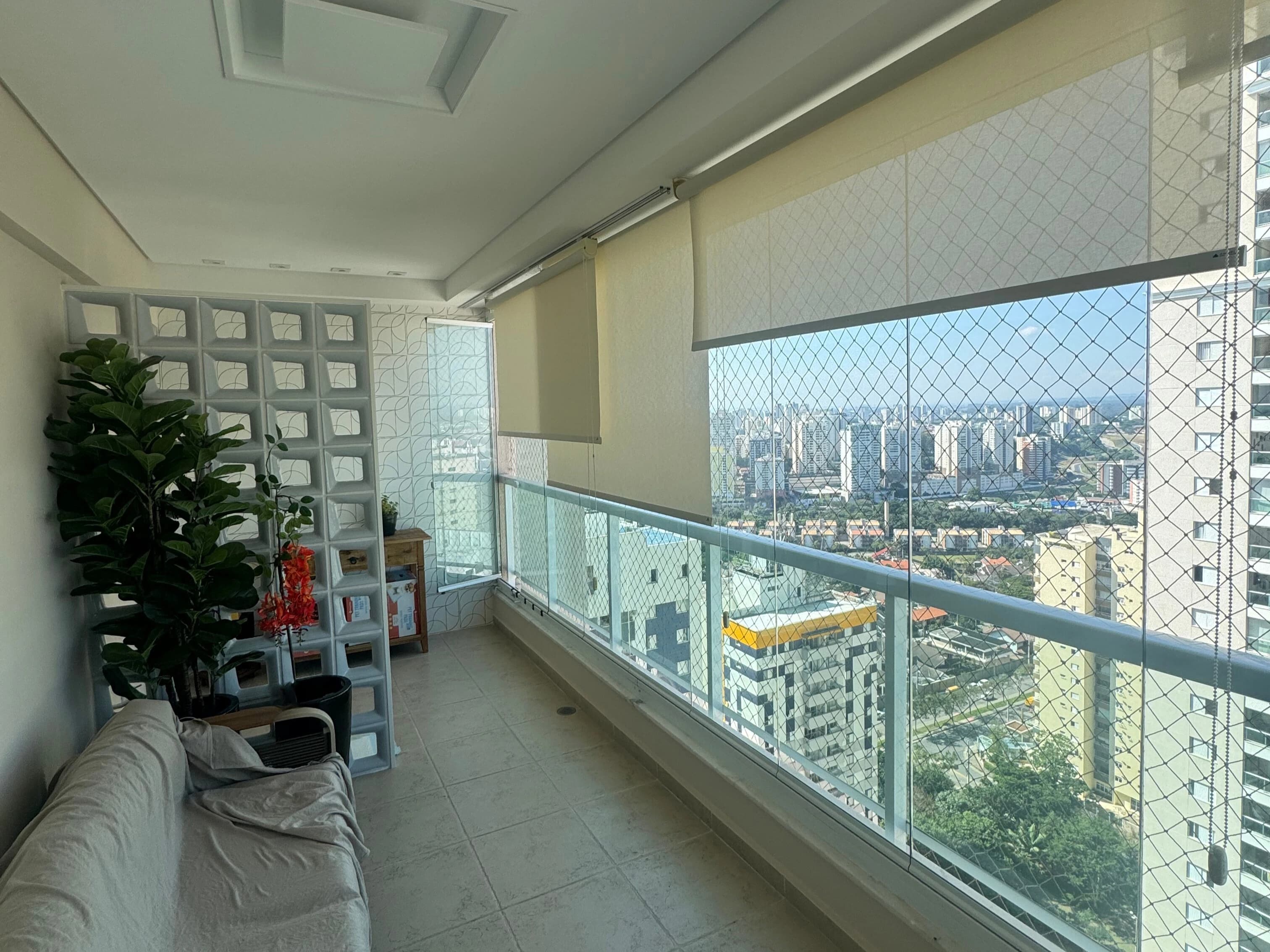 Sacada envidraçada de alto padrão